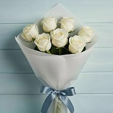Букет 7 Белых роз Эдлесс Лав в ЗАТО Сибирском