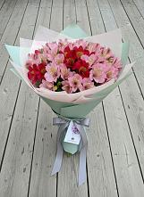 Букет цветов из:  Альстромерии в ЗАТО Сибирском