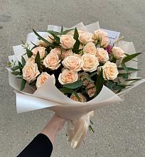 Букет Кремовые розы Латте в ЗАТО Сибирском