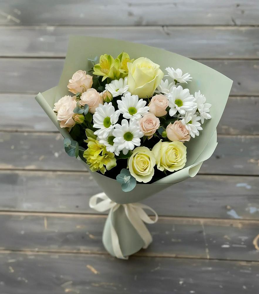 Букет цветов из: Альстромерии, Розы и Хризантемы в ЗАТО Сибирском