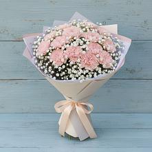 Букет цветов из:  Гвоздики в ЗАТО Сибирском