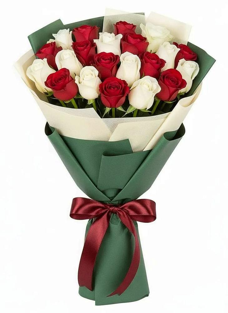 Букет Микс из красных и белых роз в ЗАТО Сибирском