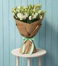 Букет цветов из:  Лизиантусы в ЗАТО Сибирском