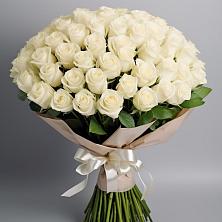 Букет 101 беля роза Белоснежка в ЗАТО Сибирском