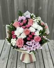 Букет цветов из:  Альстромерии, Гвоздики, Розы и Хризантемы в ЗАТО Сибирском
