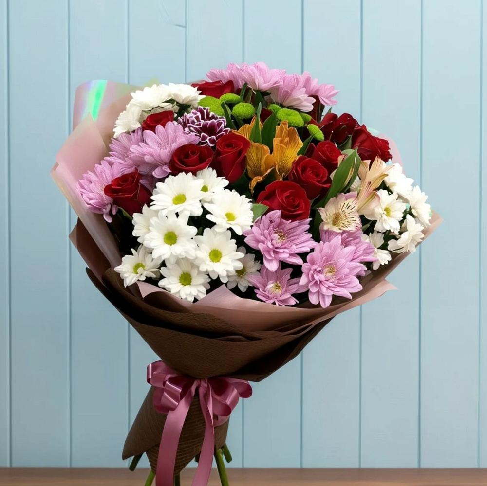 Букет цветов из: Розы, Хризантемы и Альстромерии в ЗАТО Сибирском
