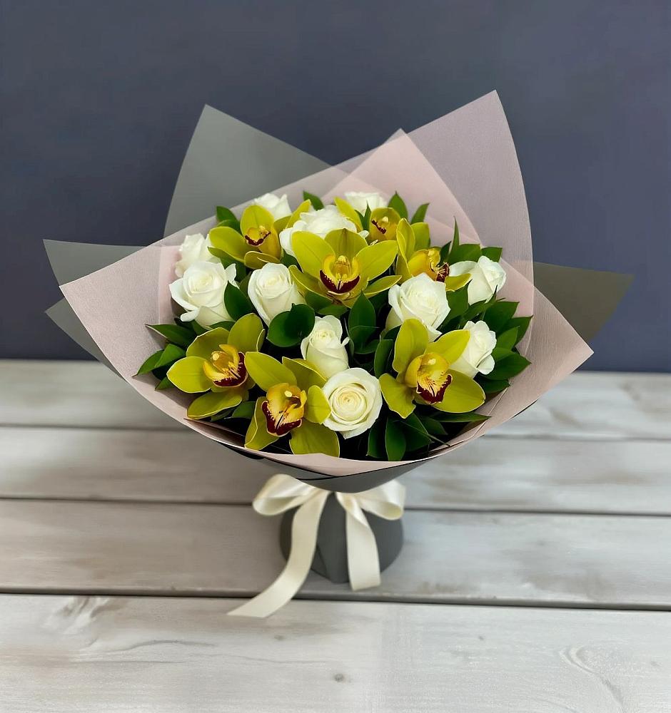 Букет цветов из: Орхидеи и Розы в ЗАТО Сибирском