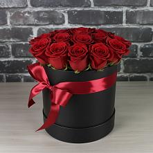 Цветочная композиция из Розы в шляпной коробке в ЗАТО Сибирском