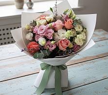 Букет цветов из:  Розы, Лизиантусы и Гвоздики в ЗАТО Сибирском