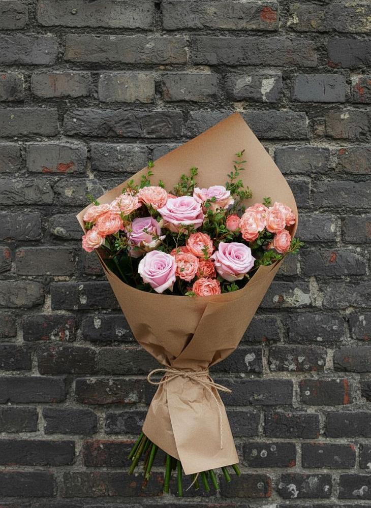 Букет цветов из: Розы в ЗАТО Сибирском