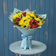 Букет цветов из:  Альстромерии и Хризантемы в ЗАТО Сибирском