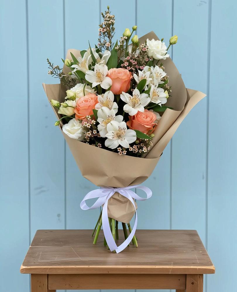 Букет цветов из: Альстромерии, Лизиантусы, Розы и Хризантемы в ЗАТО Сибирском