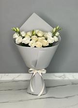 Букет цветов из:  Розы и Лизиантусы в ЗАТО Сибирском